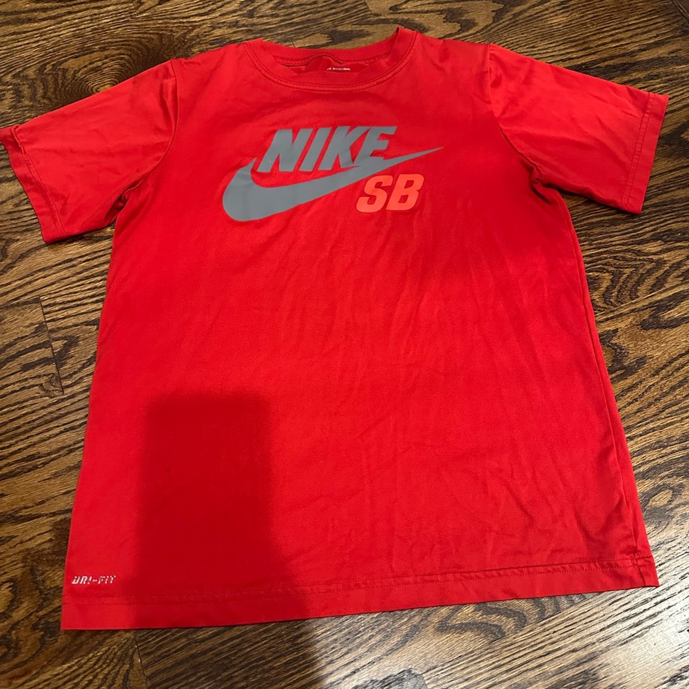 Nike SB Kids Shirt Dri Fit Size Large Red